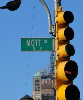 Look Closer 5eme: New York: Chinatown's street signs, episode sheets - Exercises public_resources.teaching_resource
