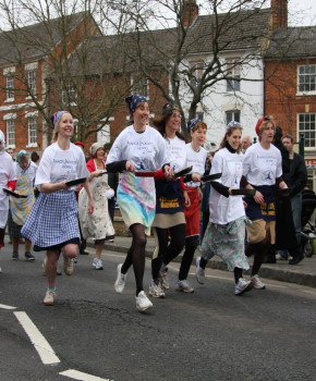 Look Closer 5eme: Britain's strangest contests: the Olney pancake race, episode sheets - Exercises public_resources.teaching_resource
