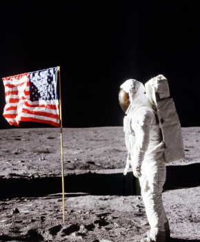 Look Closer 3eme: The space race: The Moon photos, episode sheets - Exercises public_resources.teaching_resource